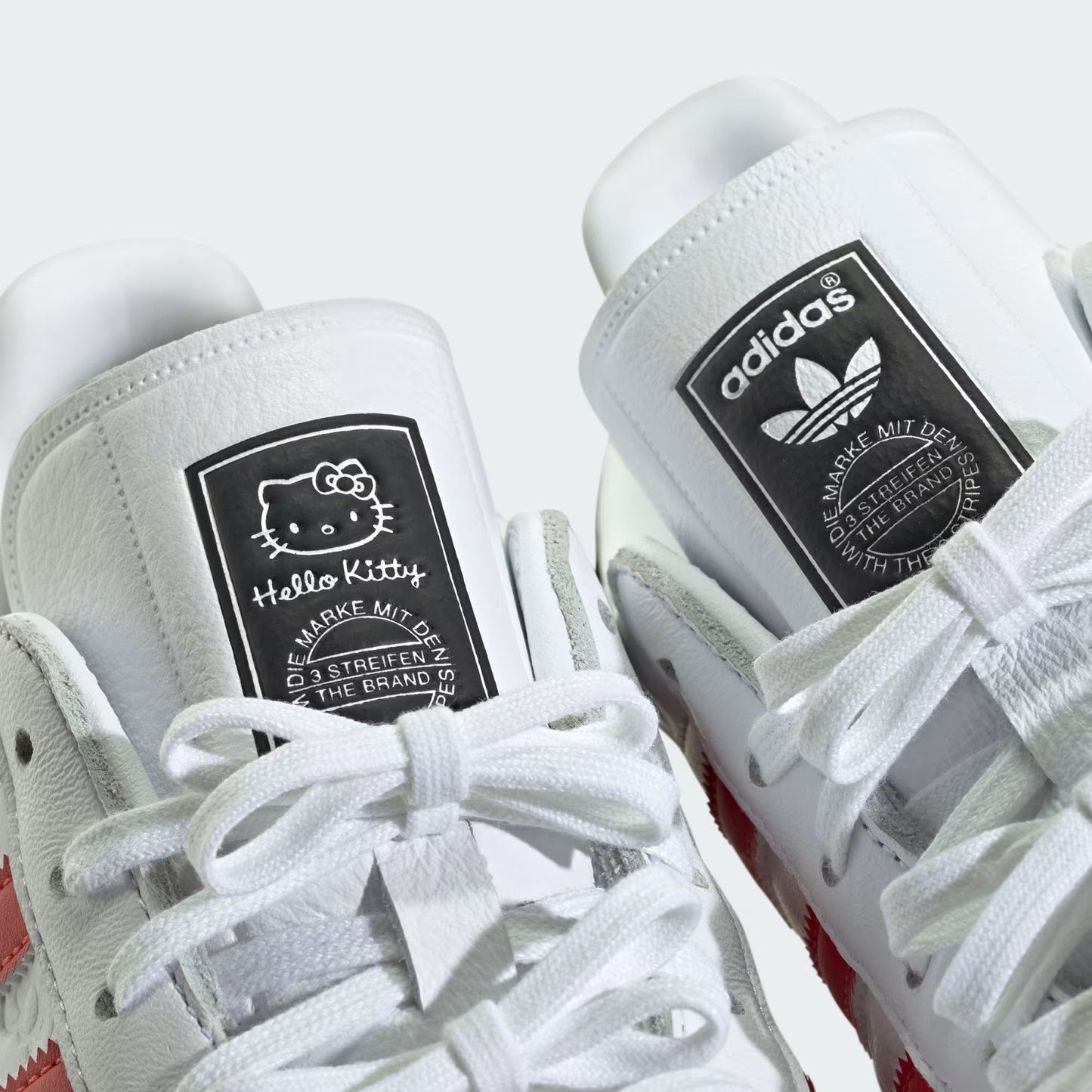 Gazelle Indoor WMNS "50th Anniversary - Hello Kitty"